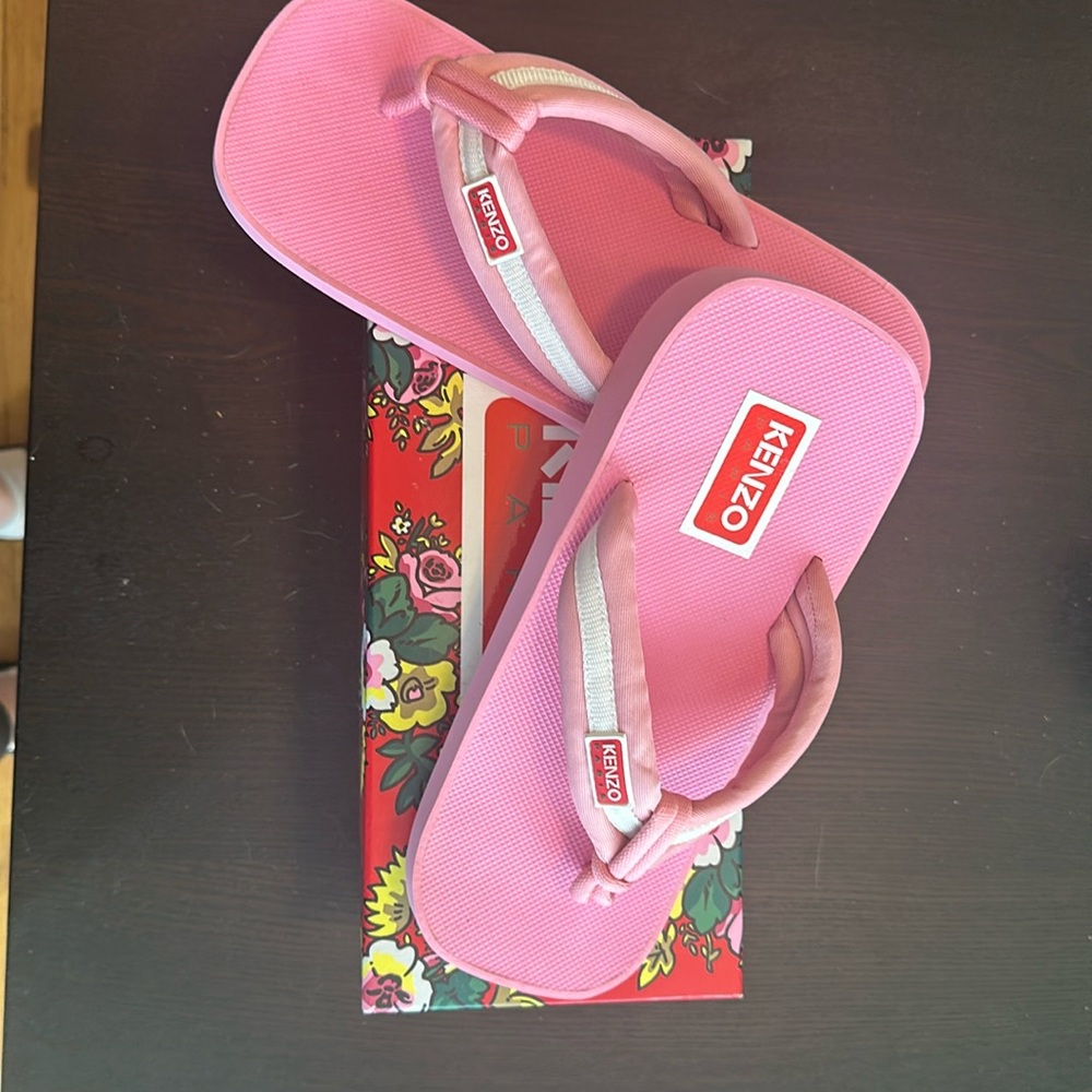 Kenzo begonia flop flop sandals